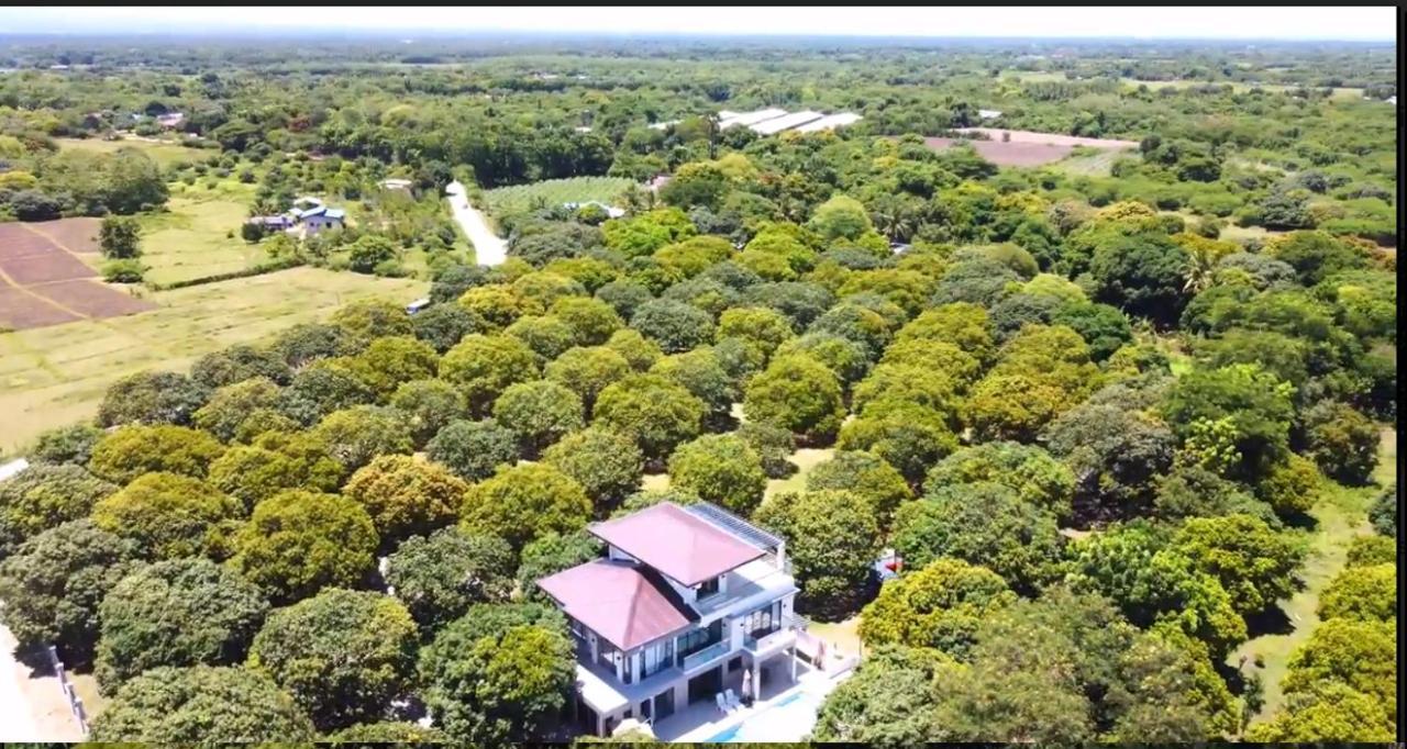 Mangolia Farm * San Juan (Batangas)