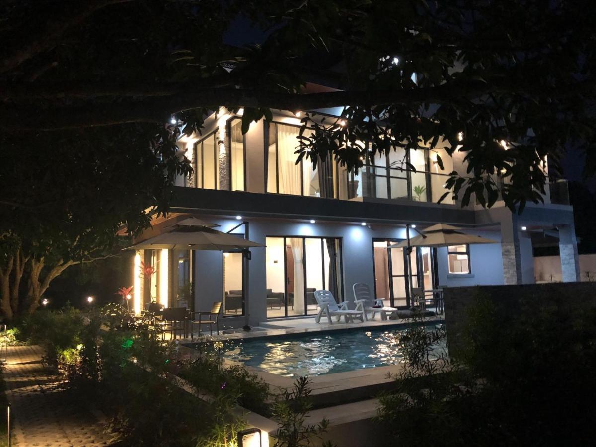 Mangolia Farm * San Juan (Batangas)